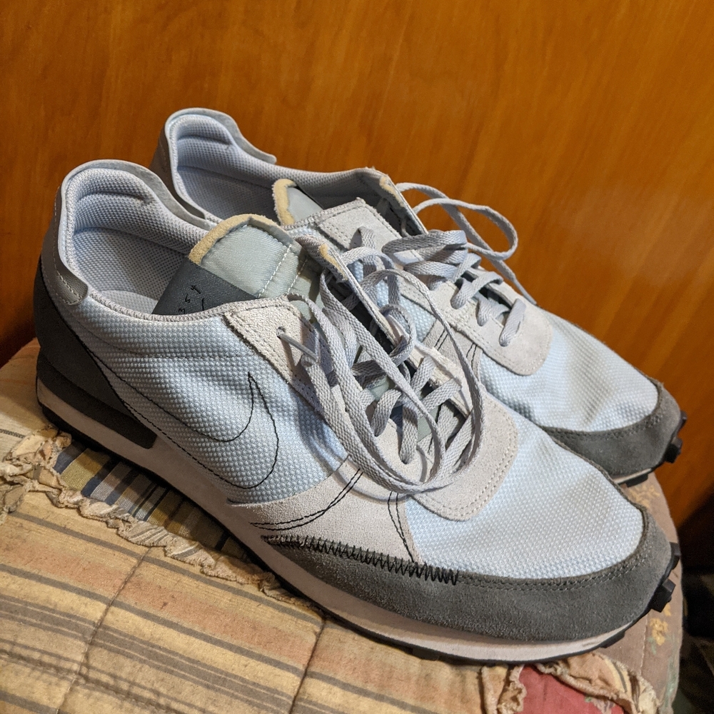 Nike Daybreak size 13
